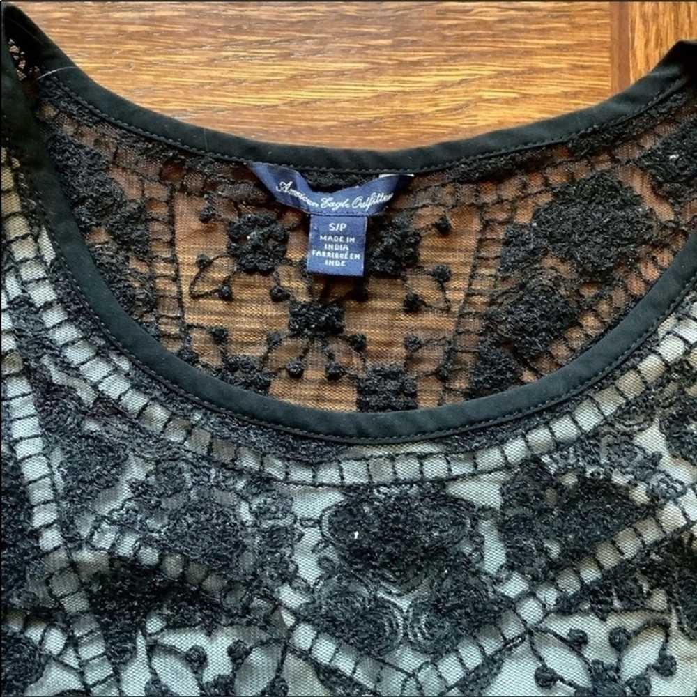 AMERICAN EAGLE Black White Sleeveless Crochet Lac… - image 4
