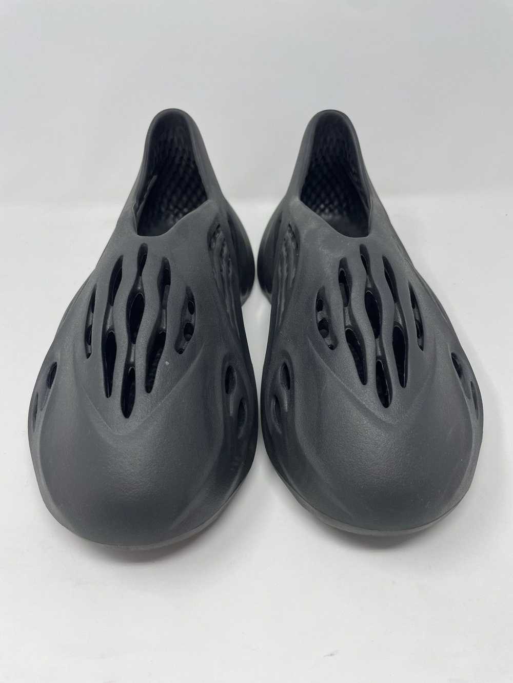 Adidas Yeezy Foam Runner Onyx - image 4