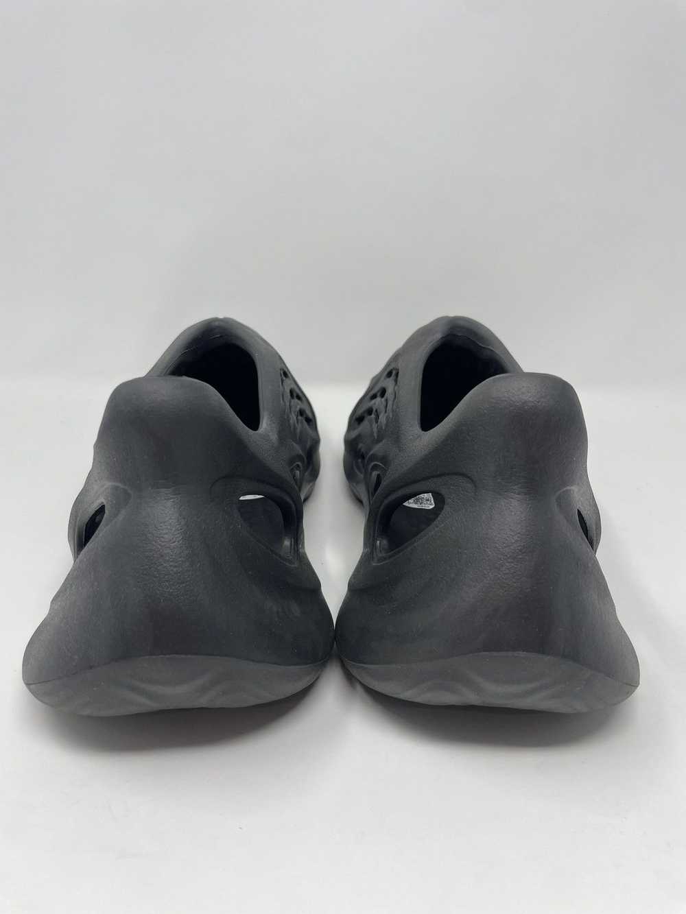 Adidas Yeezy Foam Runner Onyx - image 5