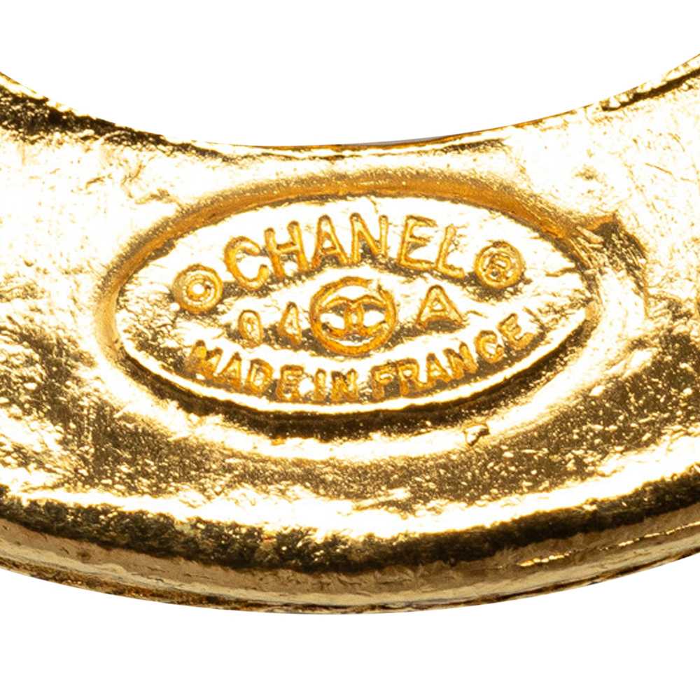 Gold Chanel CC Round Pendant Necklace - image 3