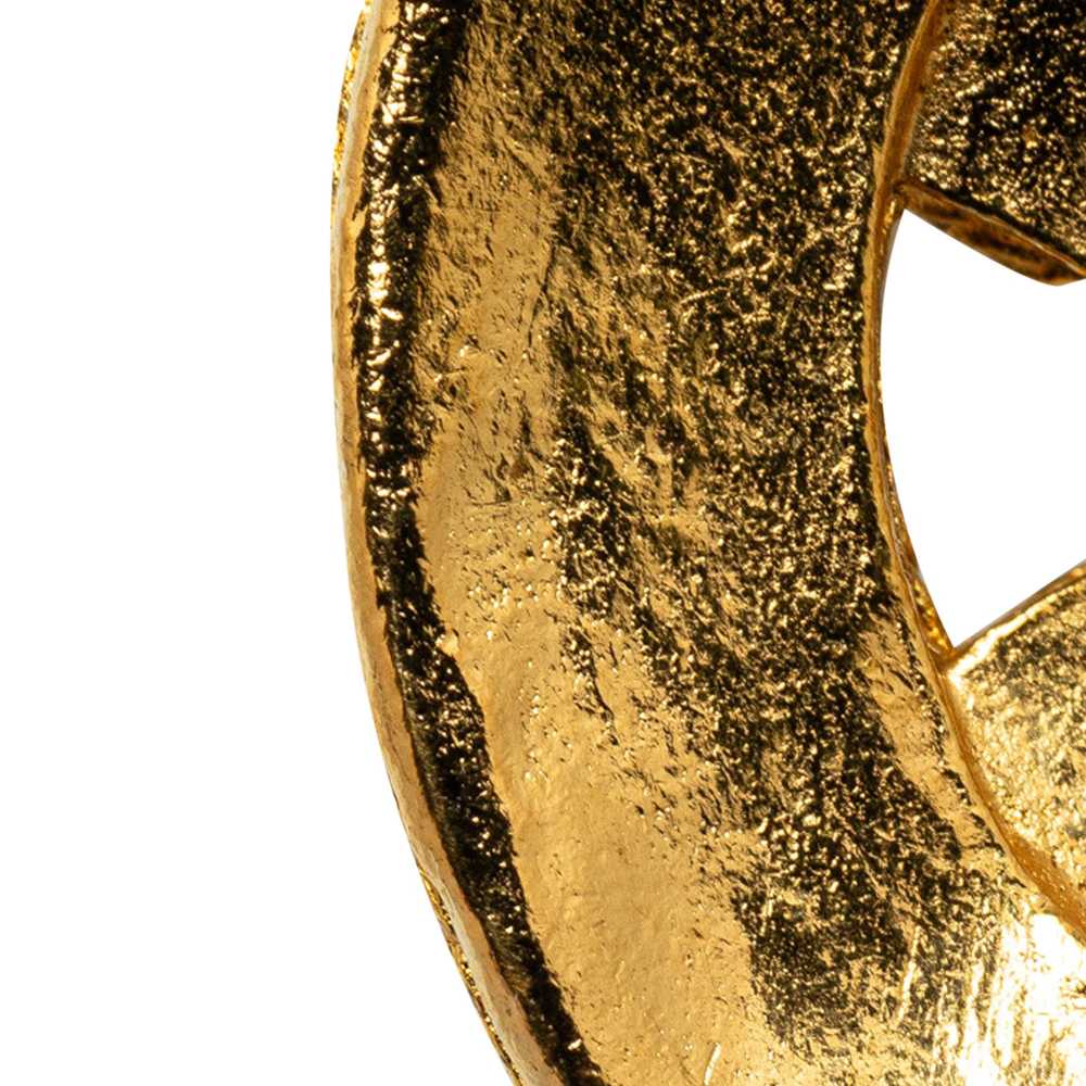Gold Chanel CC Round Pendant Necklace - image 5
