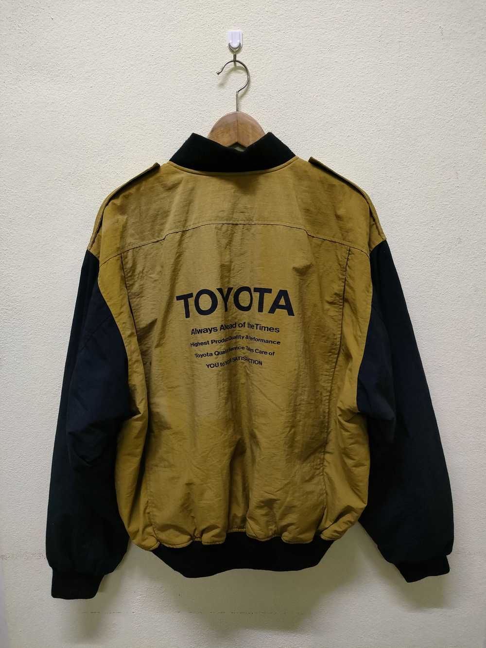 Racing × Sports Specialties 🔥 Vintage Toyota Bom… - image 4