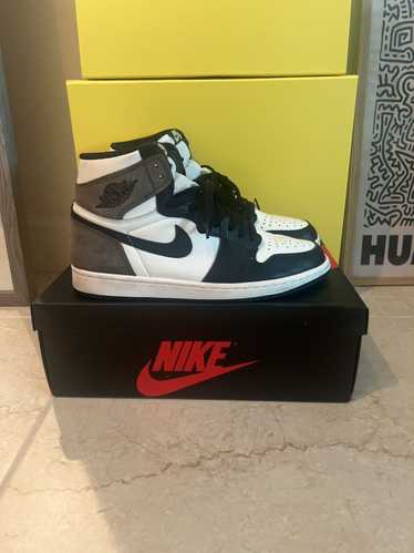Jordan Brand × Nike Size 11 Air Jordan 1 “Mocha”