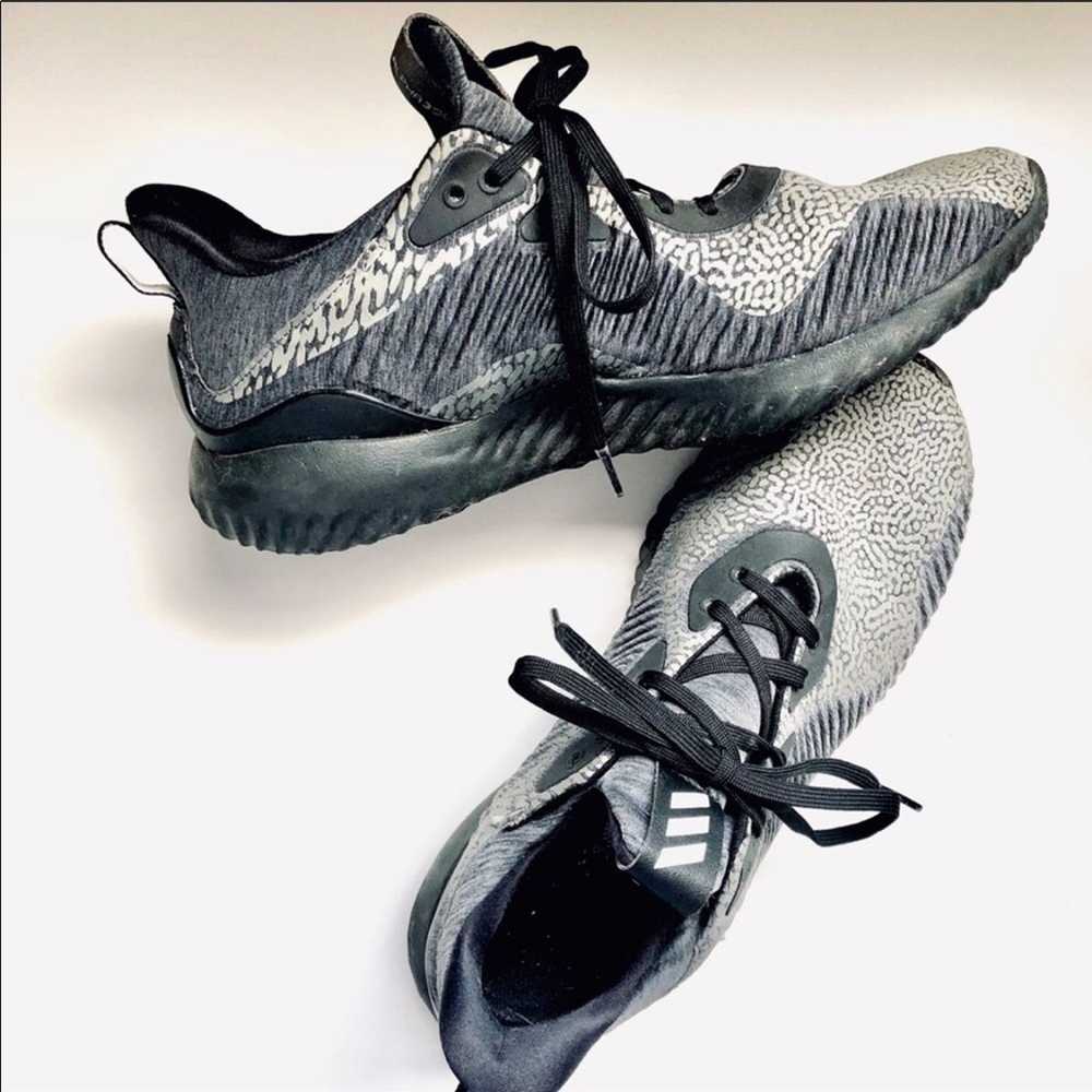 Adidas ADIDAS Alphabounce Grey Black Printed Runn… - image 1