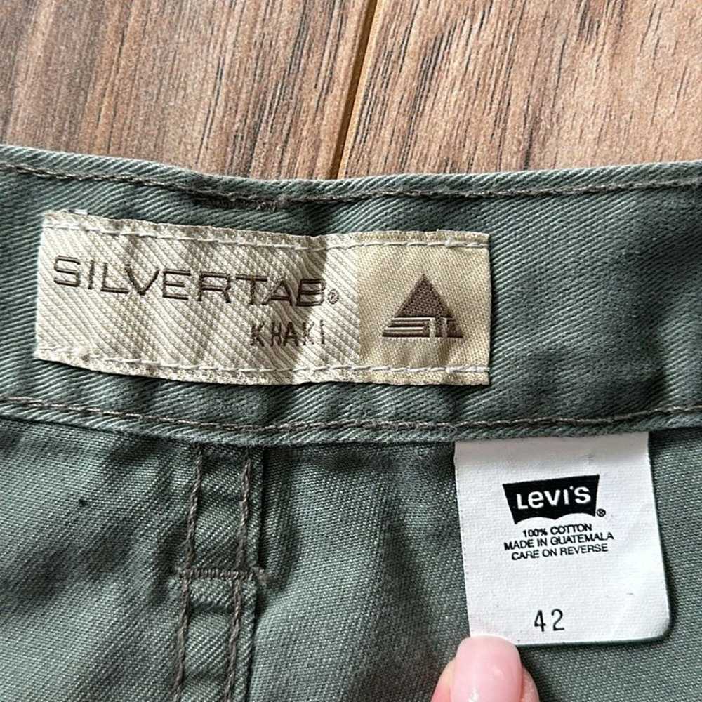 Levi’s Vintage SilverTab Khaki Cargo Green  Short… - image 3