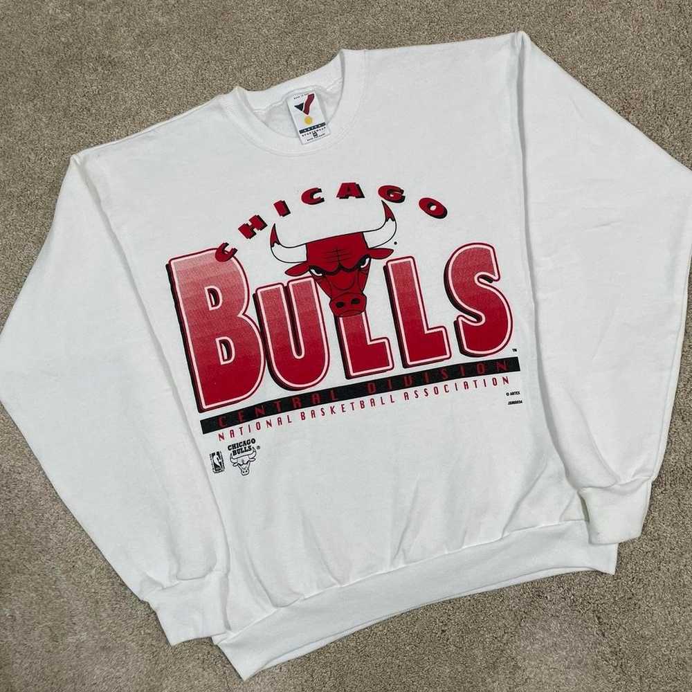 Vintage Chicago Bulls sweatshirt - image 3