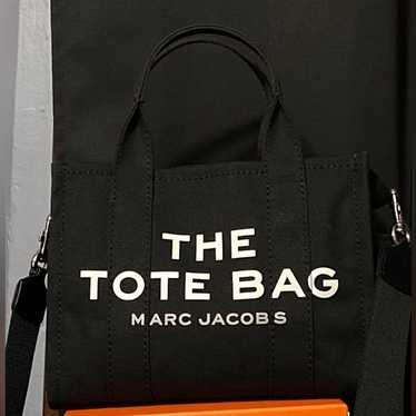 MARC JACOBS The Tote Bag NEW - image 1