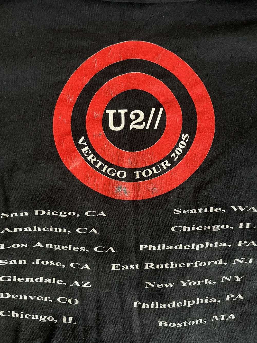 Vintage U2 Vertigo 2005 Tour Tee Size M - image 7