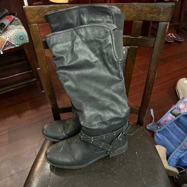boots - image 1