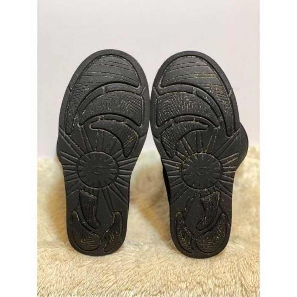 UGG Women’s II Boots Side Zip Black Sz 8 US - image 7