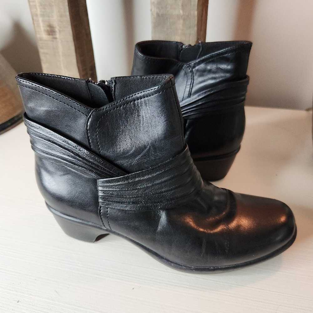 Clarks Black Leather Ankle Boots Size 7 - image 5
