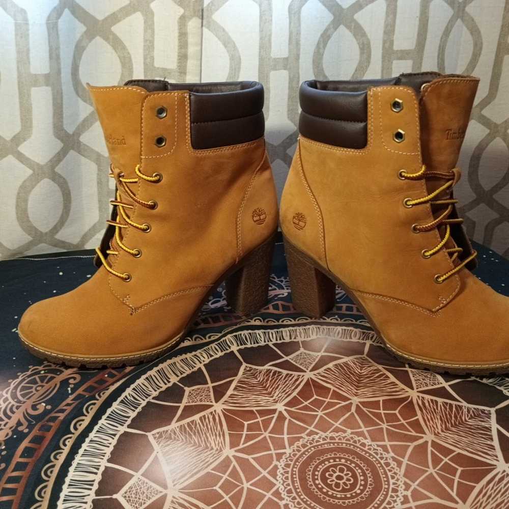 Timberland Boots Women Size 9 Tan - image 2