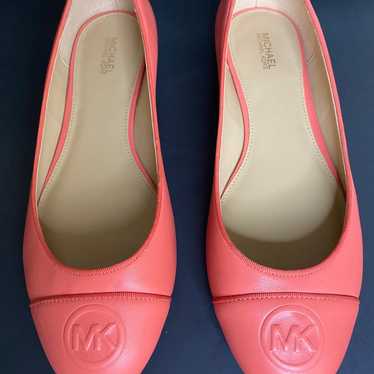 New Michael popular kors dylyn leather mk logo embossed ballet flats pink grapefruit