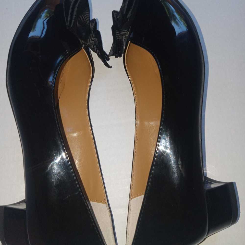 J Renee Womens Cameo Pump Heel Black Patent Leath… - image 2