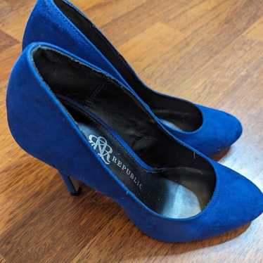 Rock and republic royal blue heels size 7