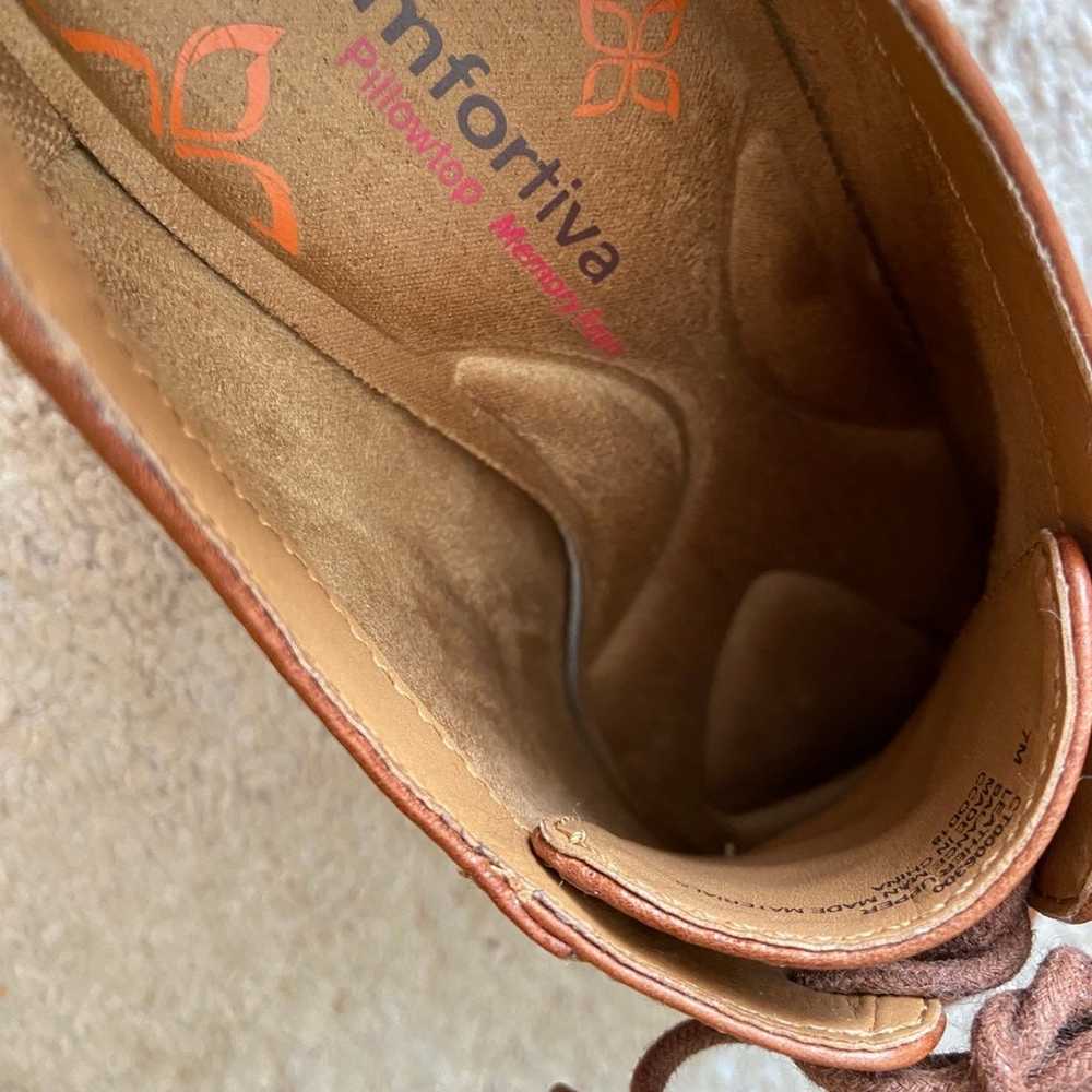 Comfortiva Oxford leather heels - image 5