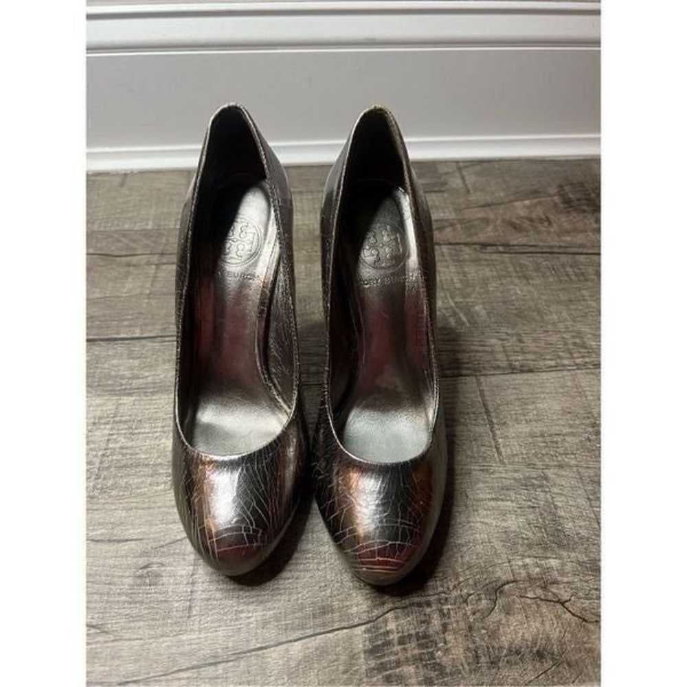 Tory Burch metallic silver crackle heels size 5.5 - image 1
