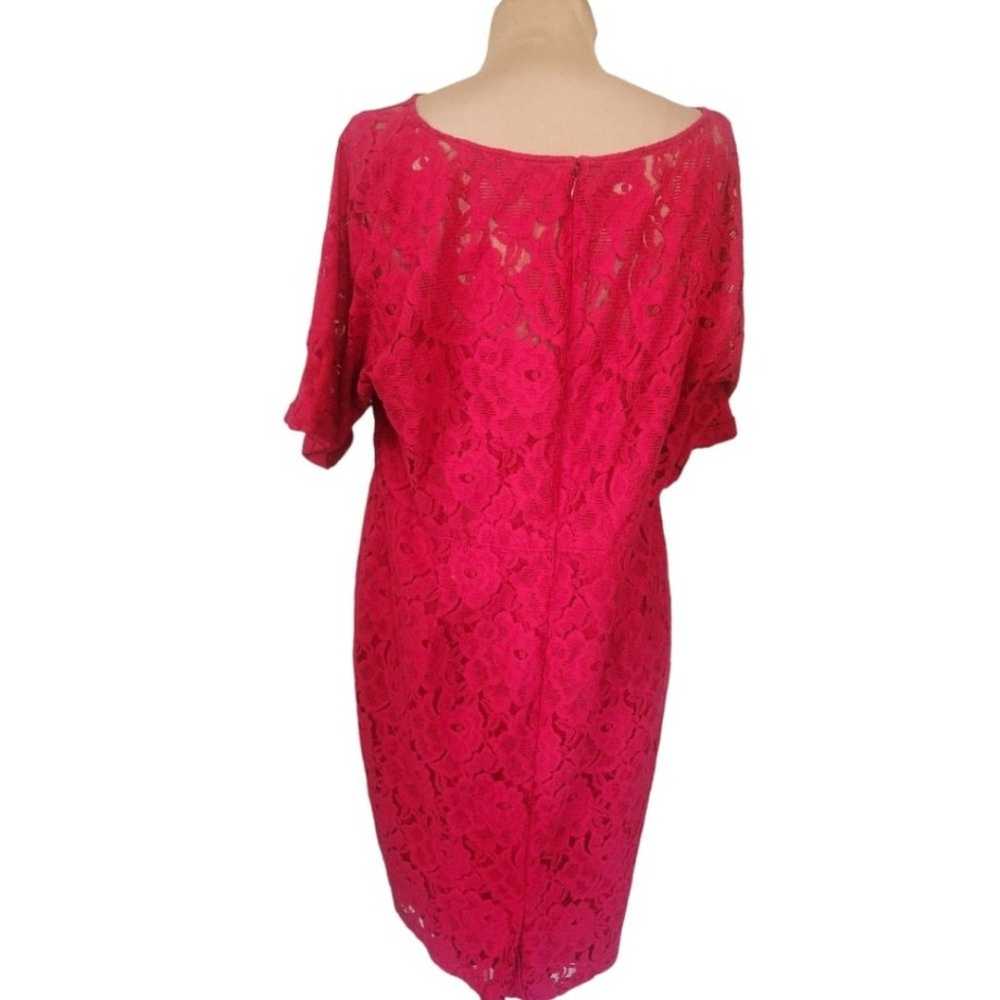 ADRIANNA PAPELL red lace sheath cocktail dress - image 6