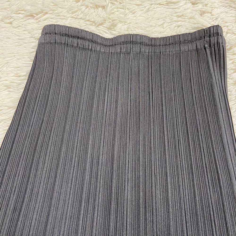PLEATS PLEASE ISSEY MIYAKE Mini Skirt Gray Size 3… - image 2