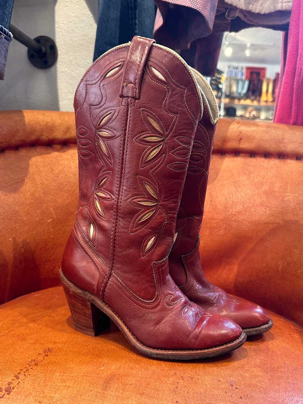 1980's Dingo Reddish Brown Boots with Tall Leathe… - image 1