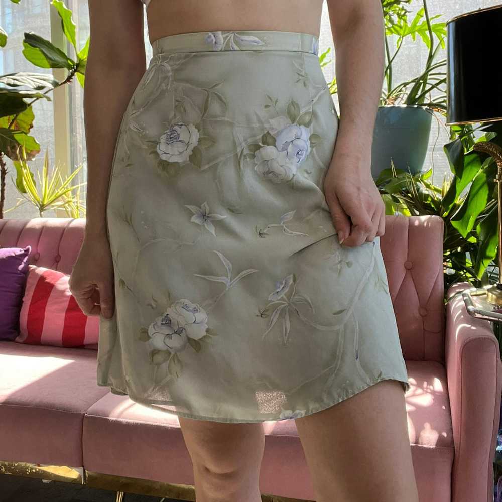 90s Vintage Floral Knee Length Skirt - image 3