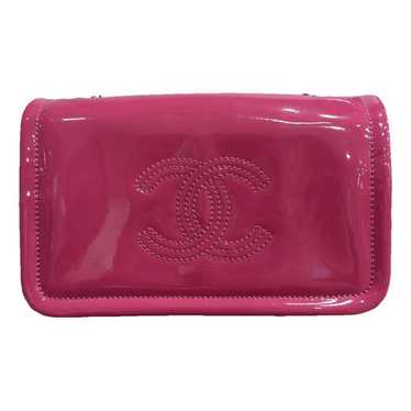 Chanel Cc Filigree patent leather crossbody bag - image 1