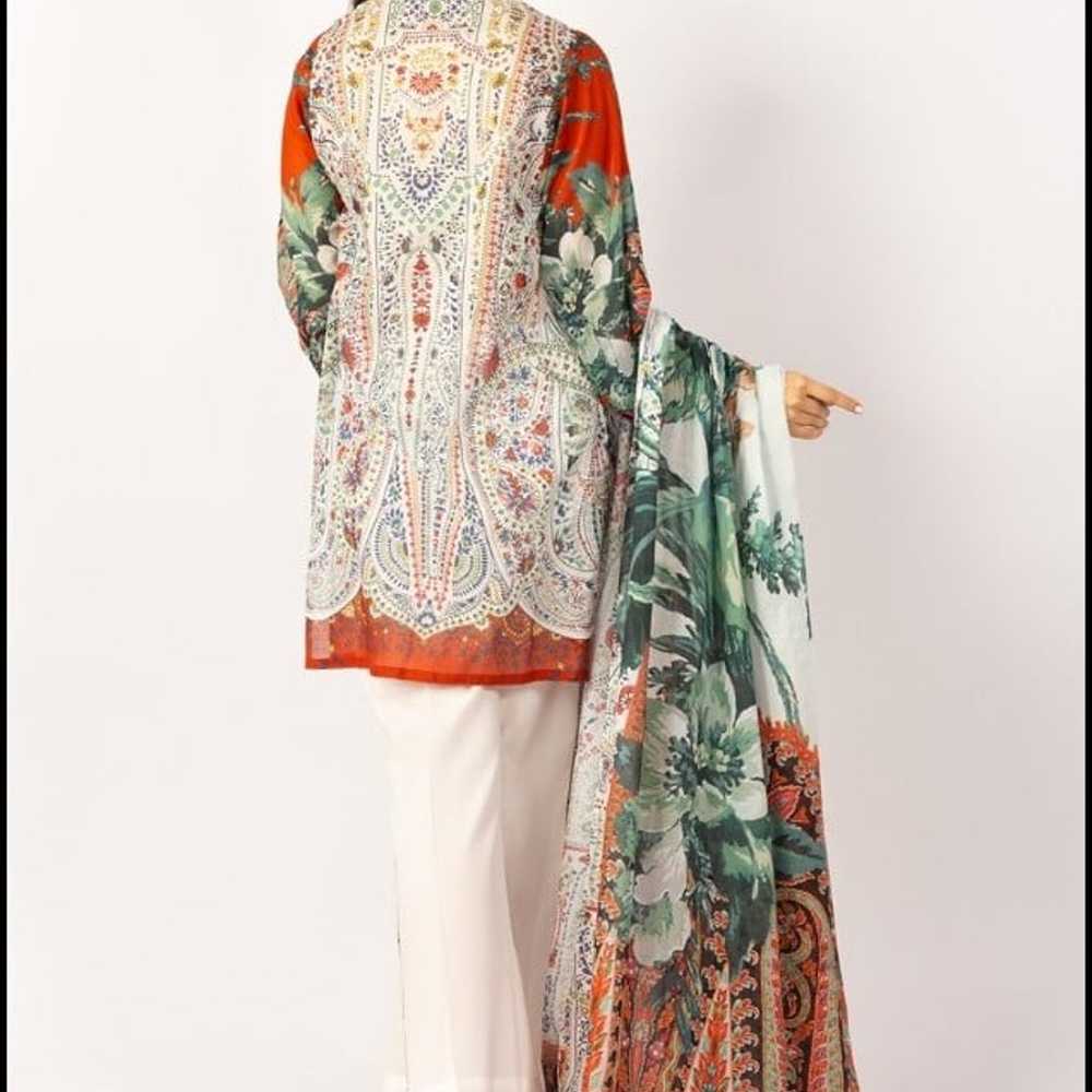 Gul Ahmed 3 piece lawn suit - image 2