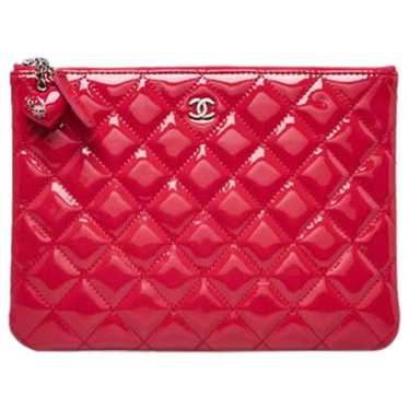 Chanel Chanel 19 patent leather clutch bag