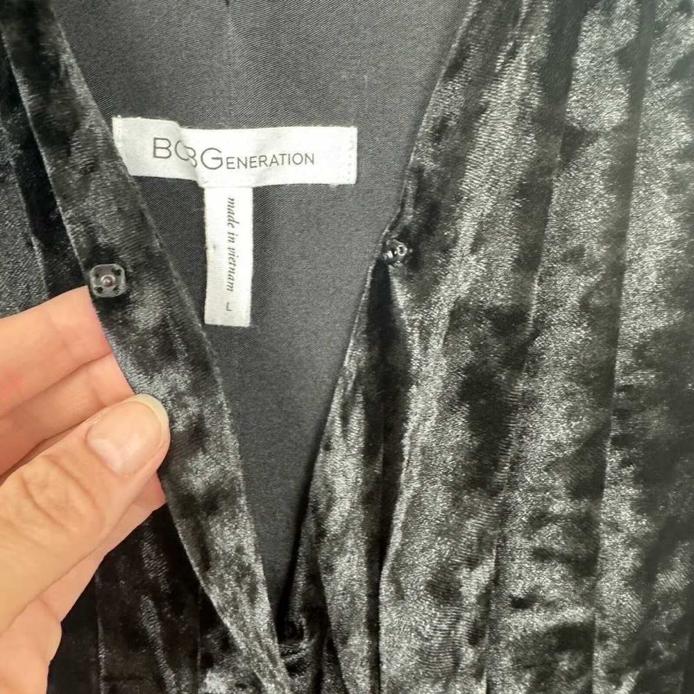 BCBGeneration Midi Faux Wrap Dress V-Neck Sleevel… - image 5