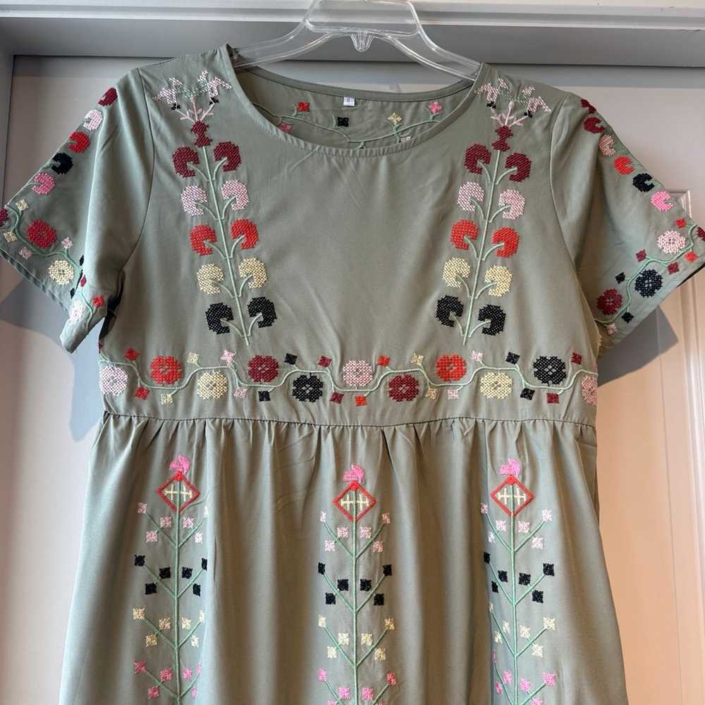 Women’s Round Neck Colorful Embroidered Tribal Pa… - image 5
