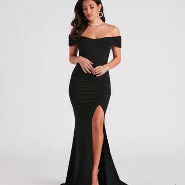 Windsor Samantha Formal Crepe Slit Dress - image 1