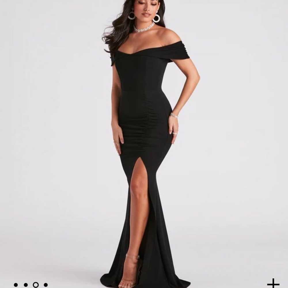 Windsor Samantha Formal Crepe Slit Dress - image 3