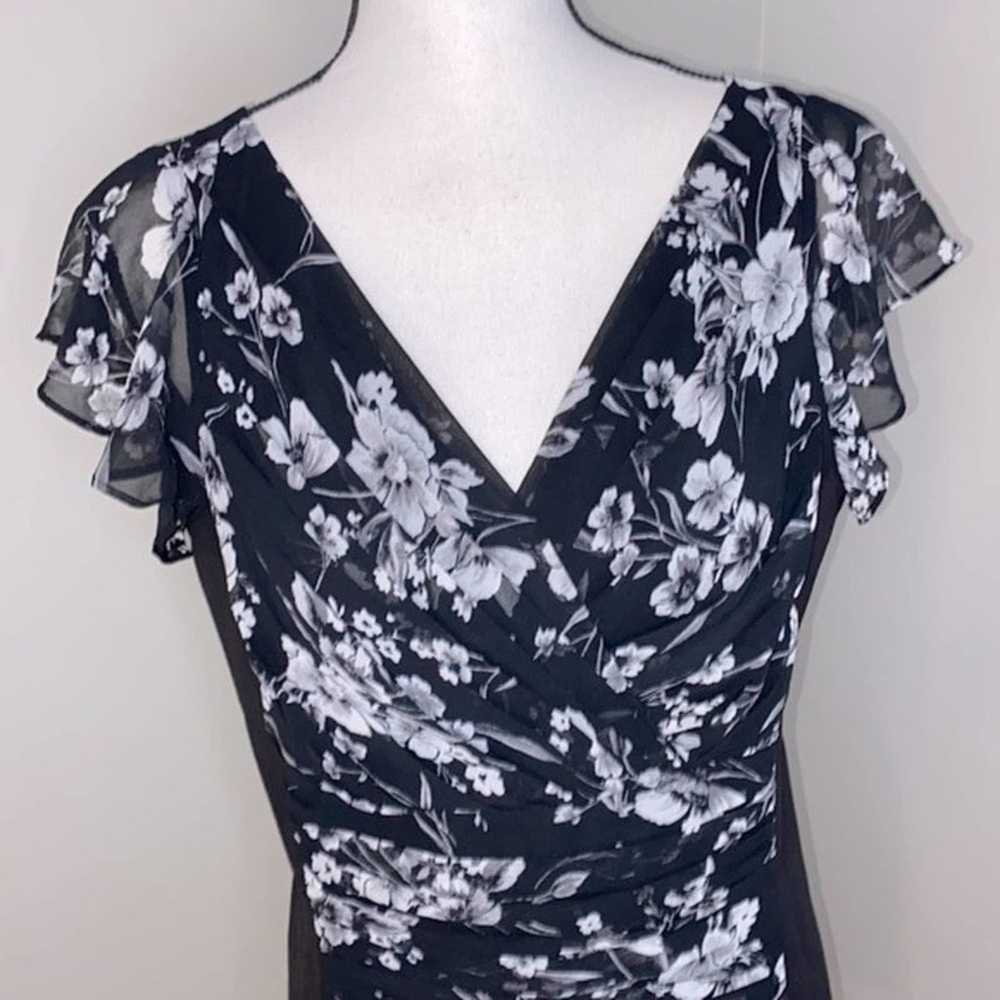 NEW WHBM ruched floral flutter sleeve instantly s… - image 5