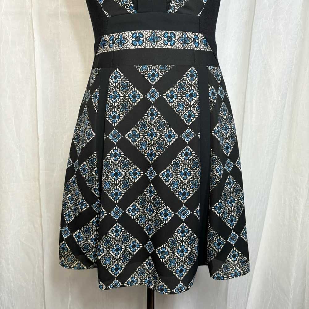 BCBGMaxAria Selena V-Neck Print-Blocked Dress - S… - image 5