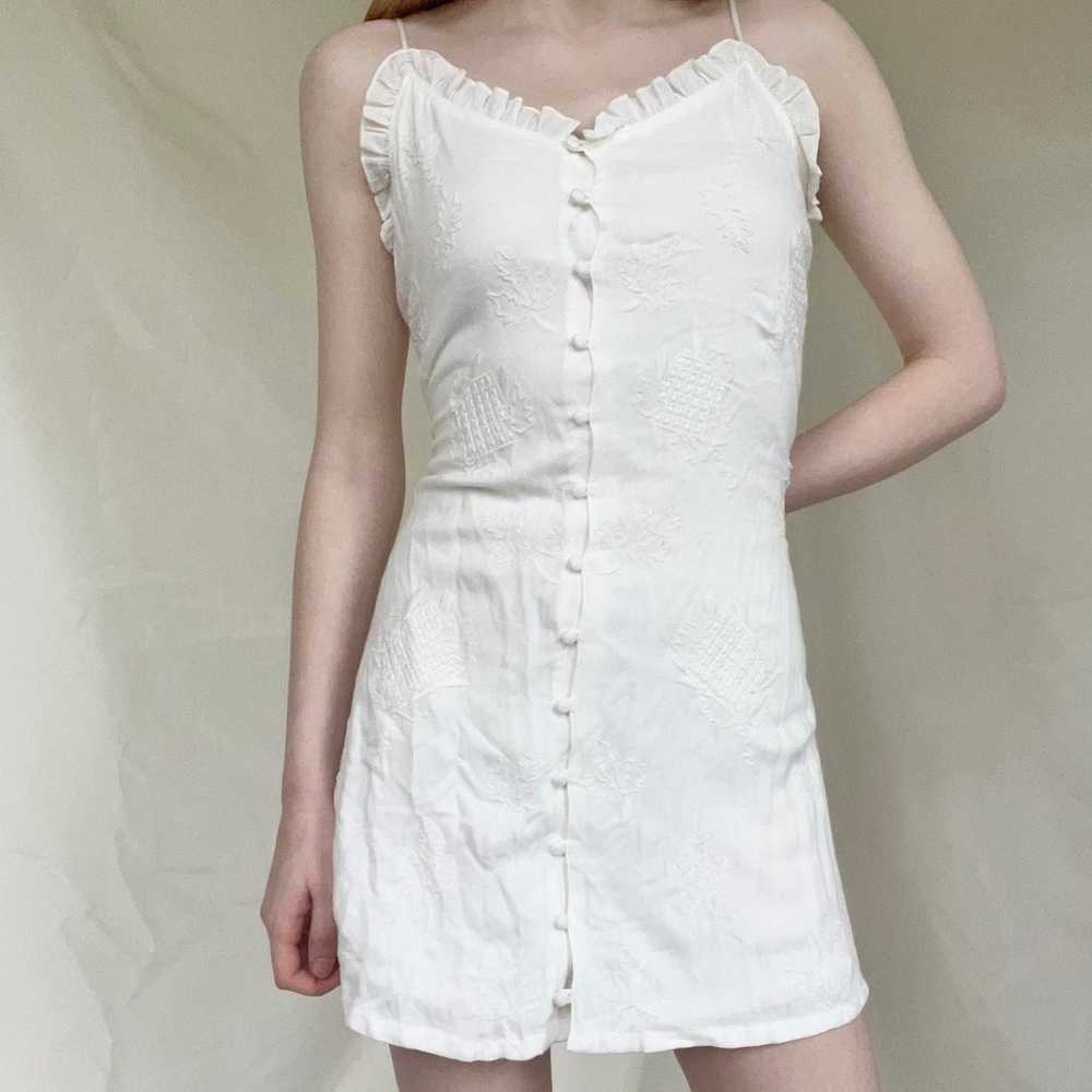 Gianni Bini Women's Medium White Embroidered Butt… - image 1