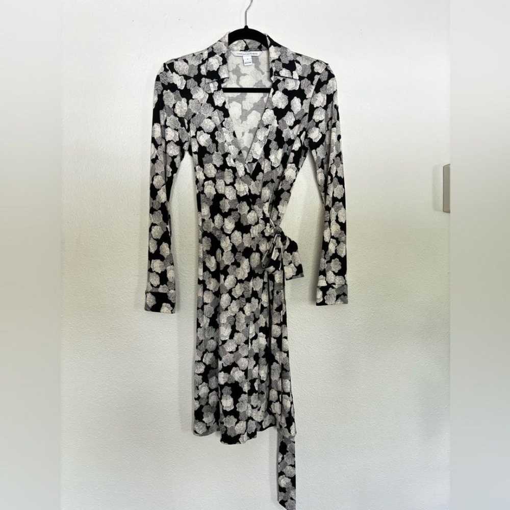 Diane Von Furstenberg Monochrome Printed New Jean… - image 3