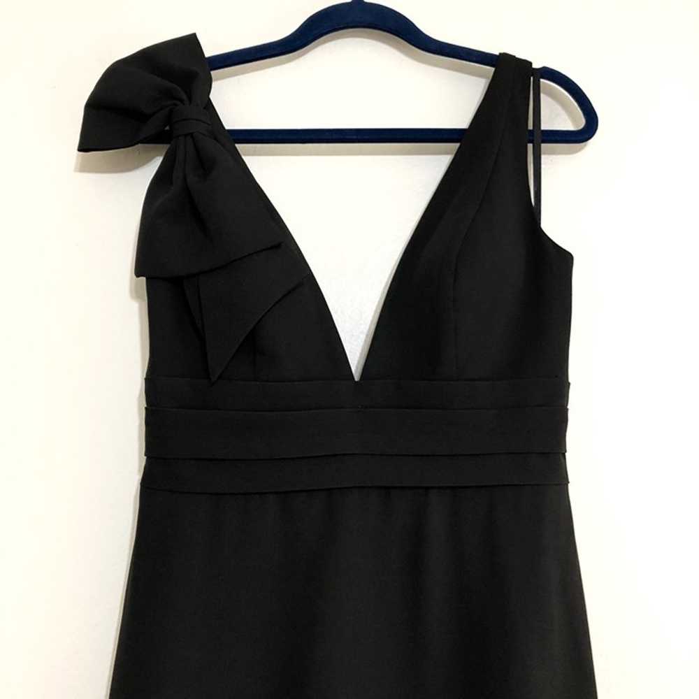 Mac Duggal Black Bow Shoulder V-Neck Gown 49454 S… - image 3