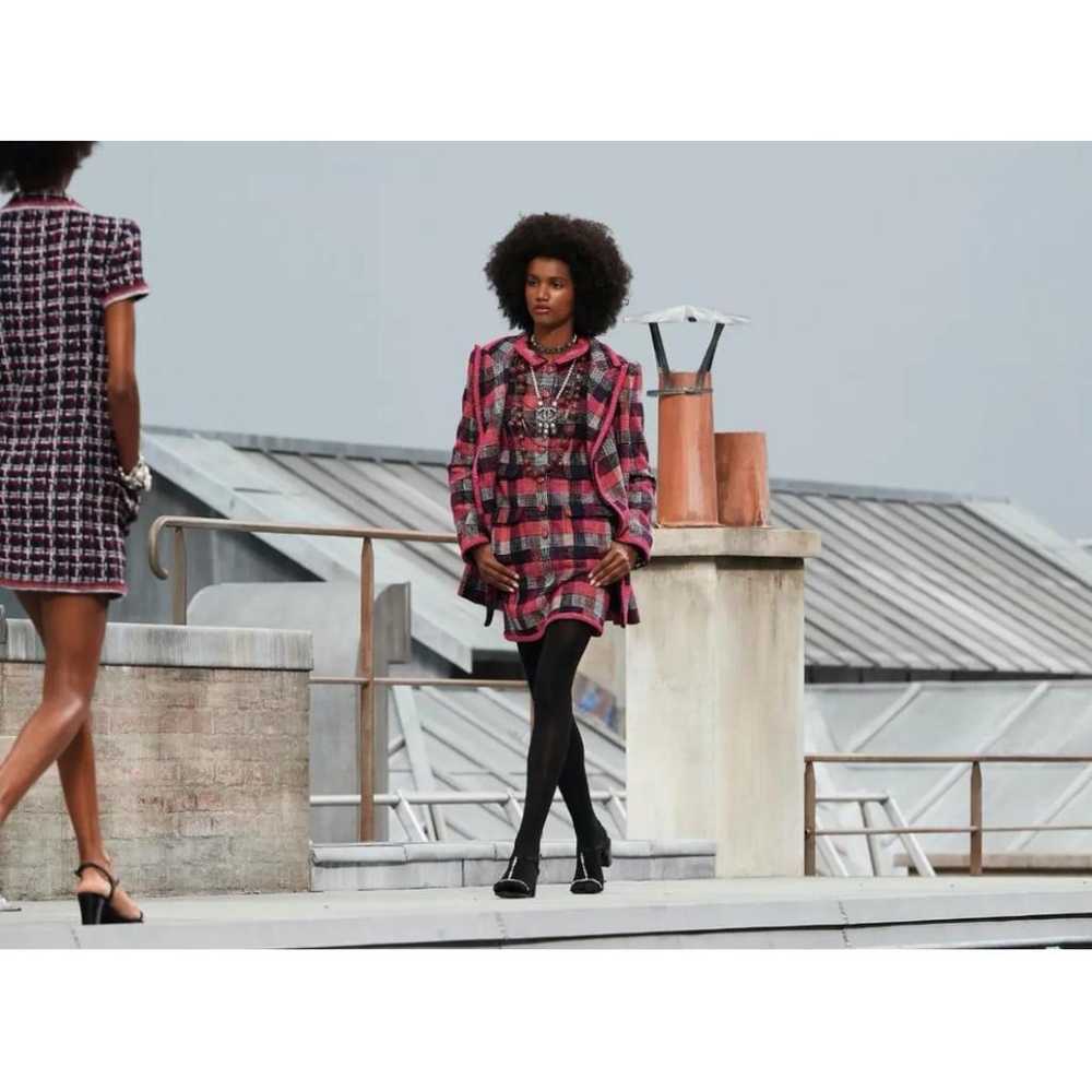 Chanel Tweed mid-length dress - image 8