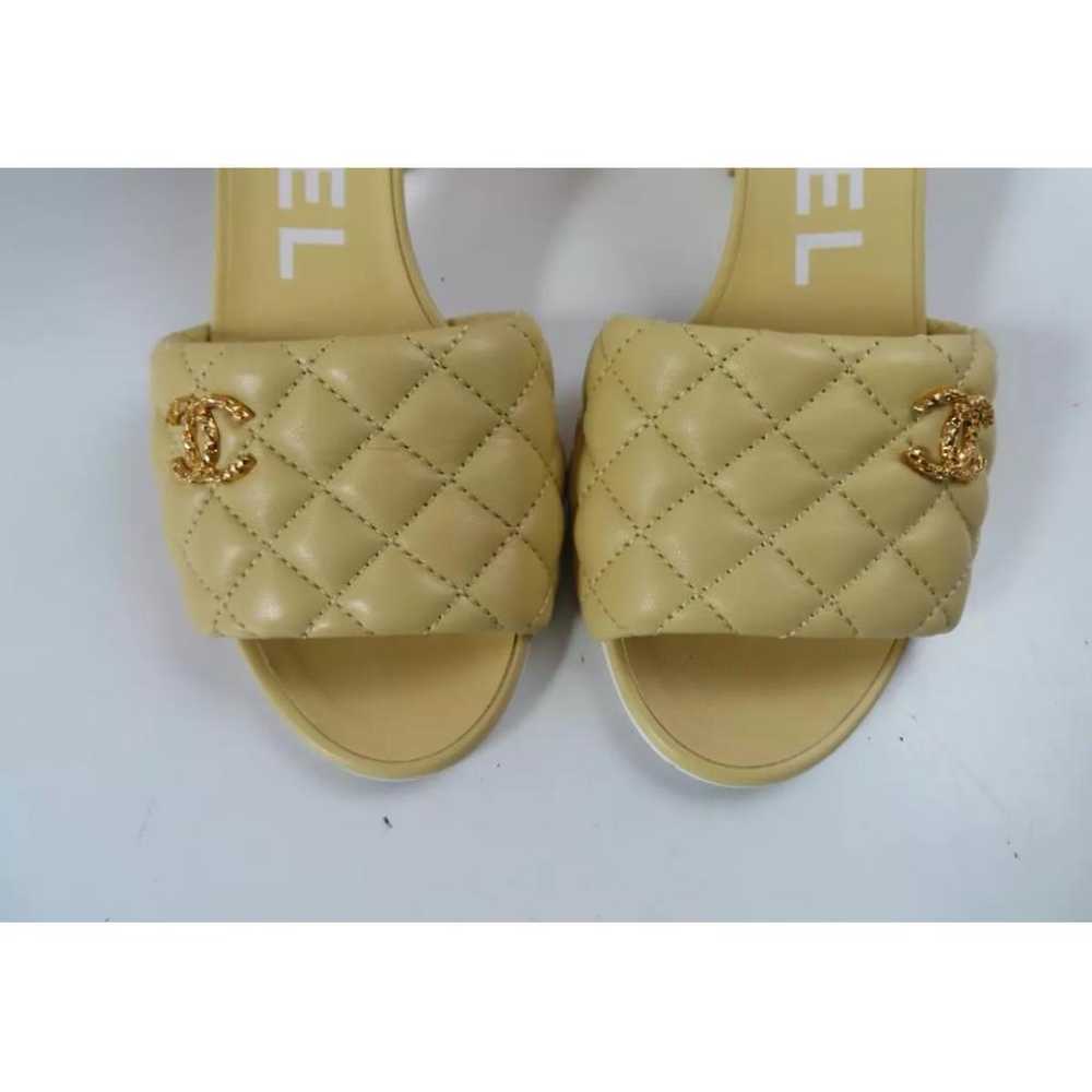 Chanel Leather heels - image 3