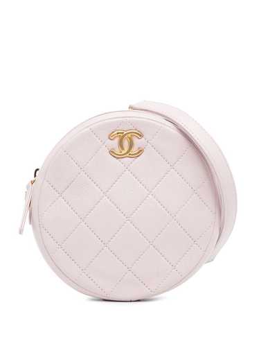 CHANEL Pre-Owned 2020 Quilted Patent Round Clutch… - image 1