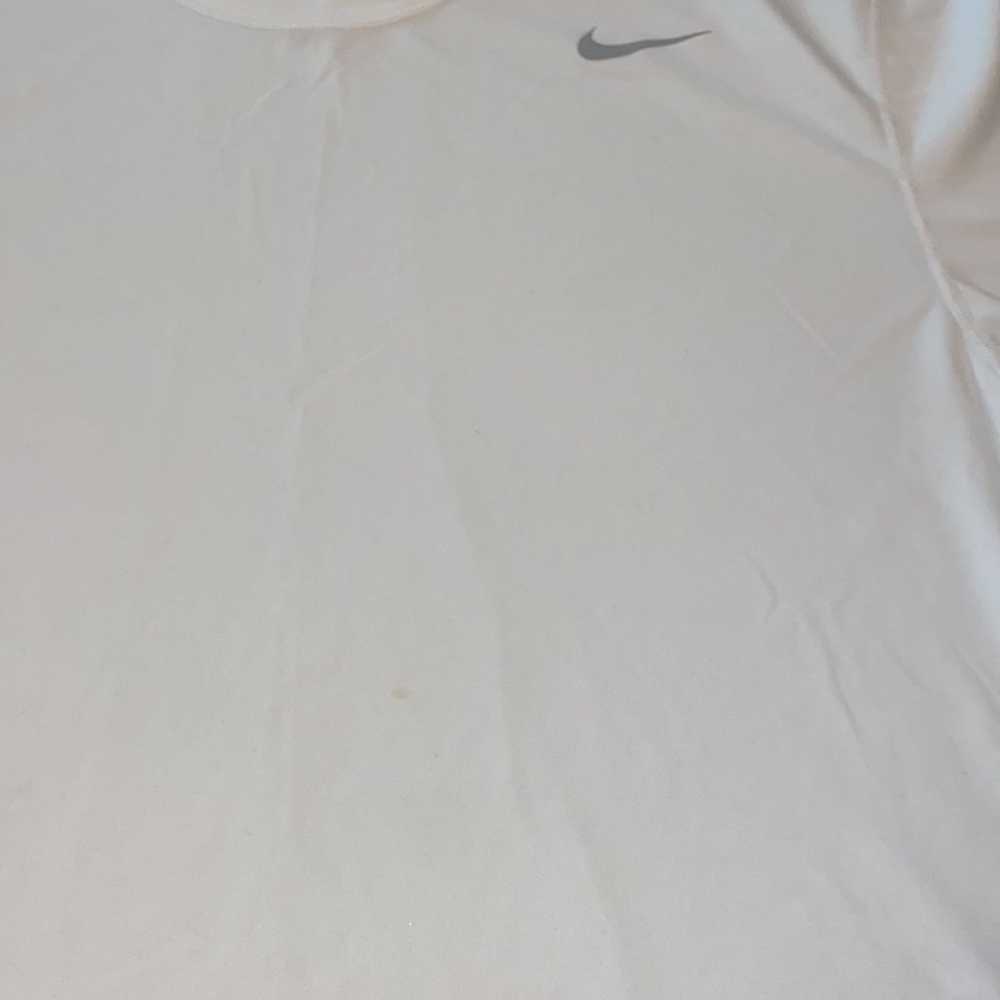 Nike T-Shirt - image 3
