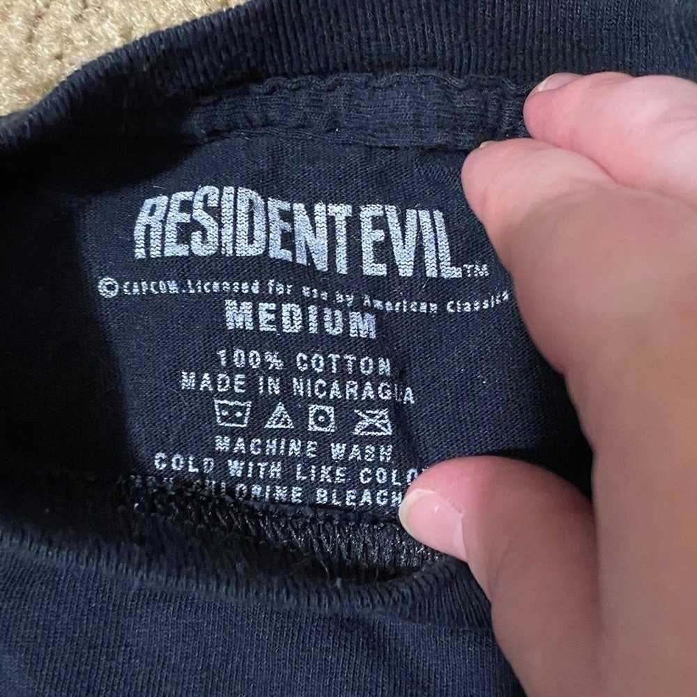 Resident evil umbrella corporation t shirt - image 2
