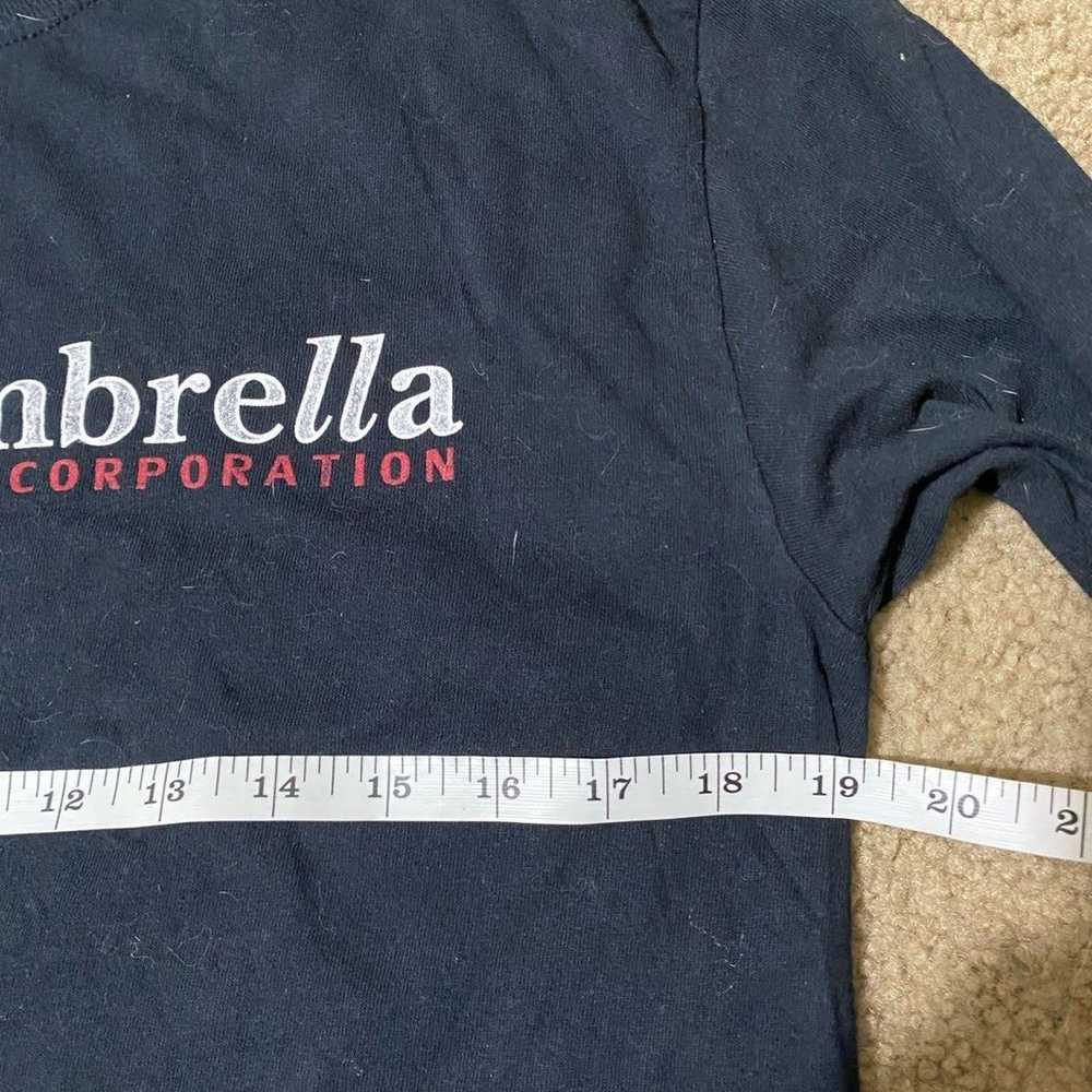 Resident evil umbrella corporation t shirt - image 4