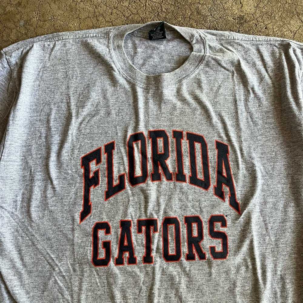 Vintage MV Sport Florida Gators Heather Grey Tee … - image 2