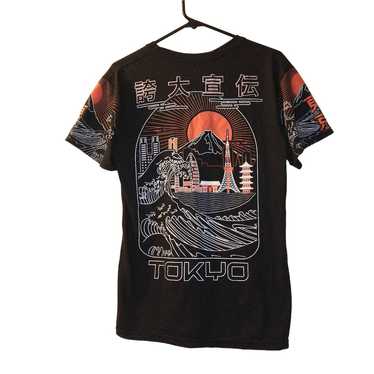 Fresh Laundry Tshirt Tokyo Graphic Medium - image 1