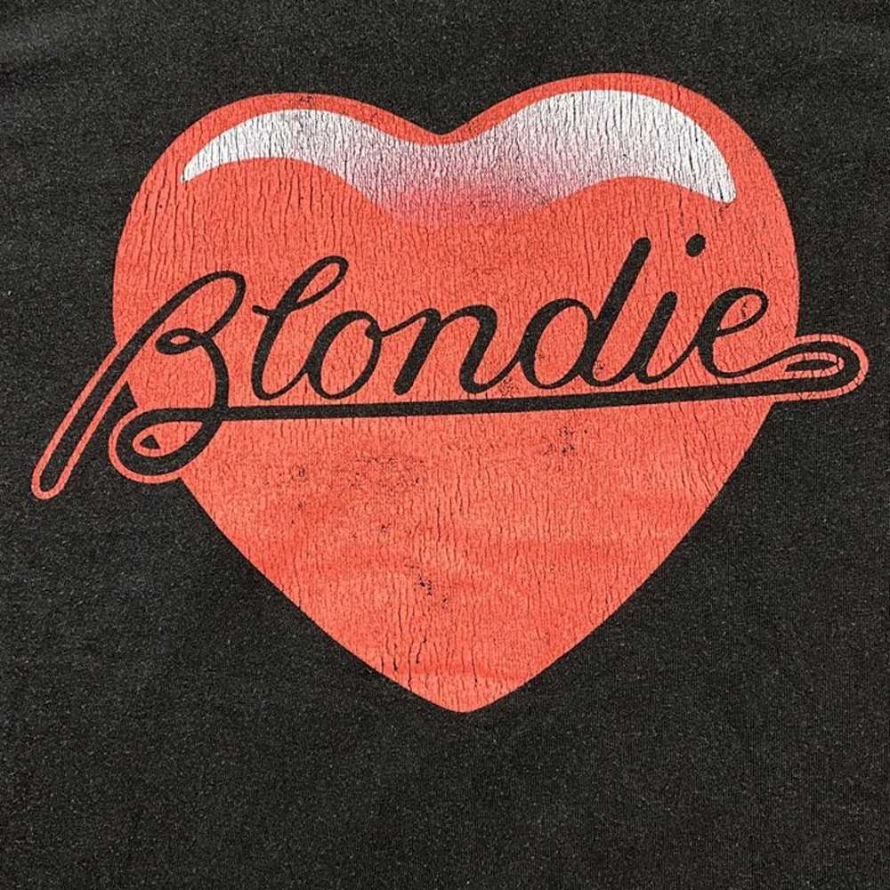 Blondie heart of glass Tshirt size medium - image 2