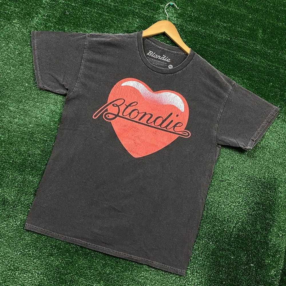 Blondie heart of glass Tshirt size medium - image 3