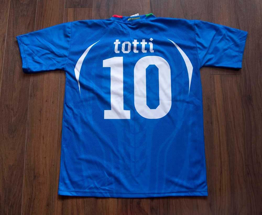 Soccer Jersey × Vintage Francesco Totti Jersey It… - image 1