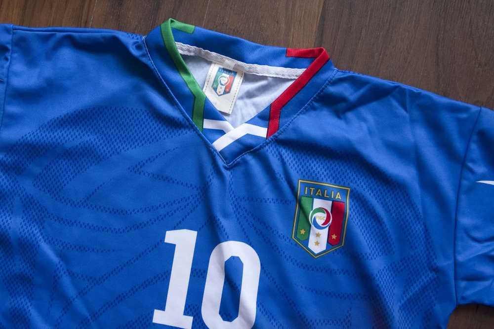 Soccer Jersey × Vintage Francesco Totti Jersey It… - image 4