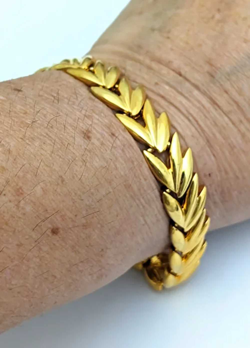 Trifari Gold Tone Leaf Link Bracelet - image 2